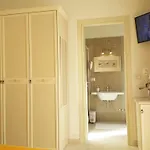 Afrodite Konukevi 4*